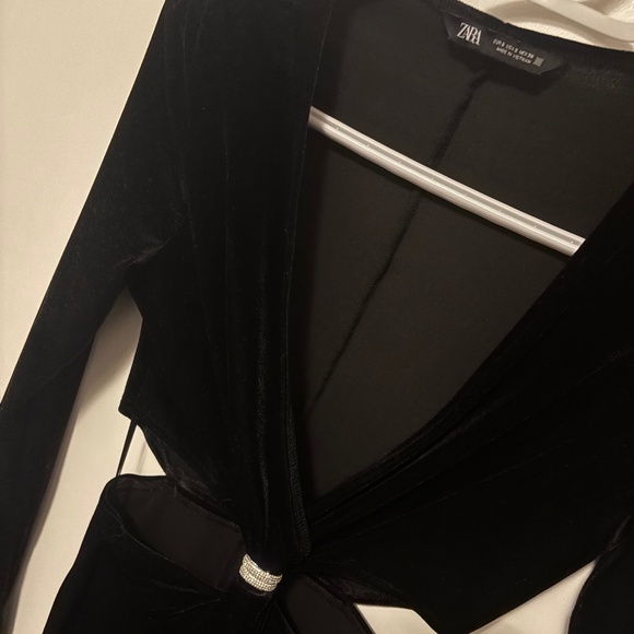 Zara dress - Picture 1 of 4